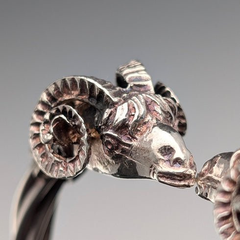 ヴィンテージ 純銀製 ラムズヘッド ヒンジバングル ブレスレット 42g